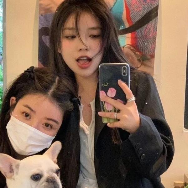 我被困在同一天一千年